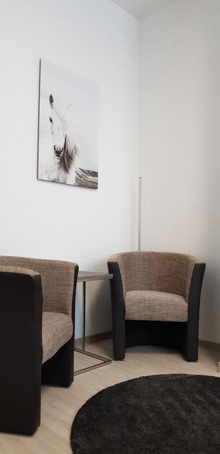 Hb 32 Metzingen Hotel Metzingen  Bagian luar foto