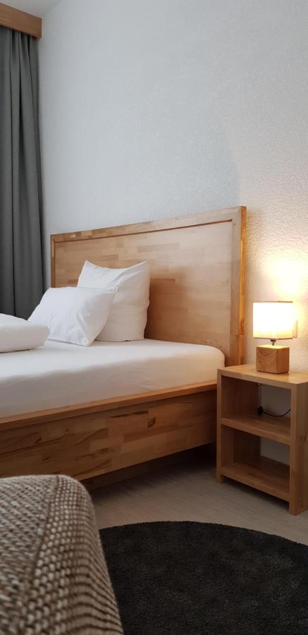 Hb 32 Metzingen Hotel Metzingen  Bagian luar foto