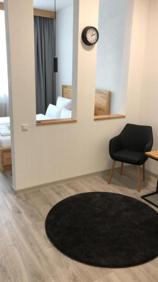 Hb 32 Metzingen Hotel Metzingen  Bagian luar foto